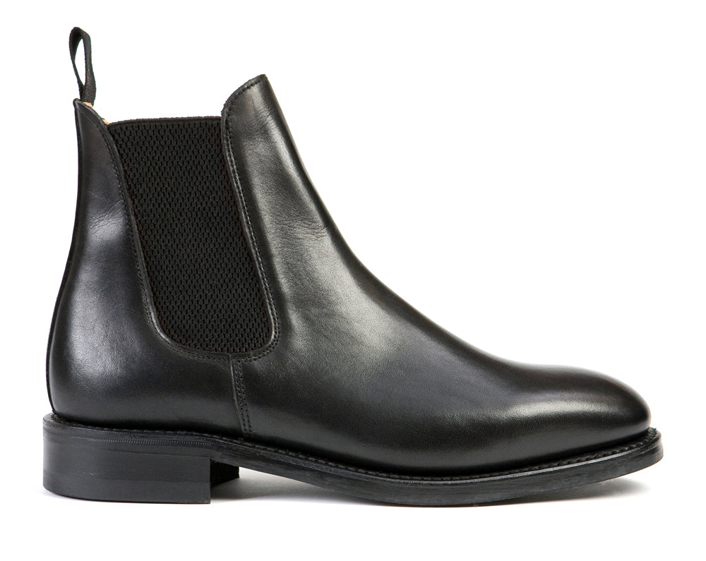 TOWCESTER Mens Chelsea Boot Wide G Fit Rubber Sole Black Calf