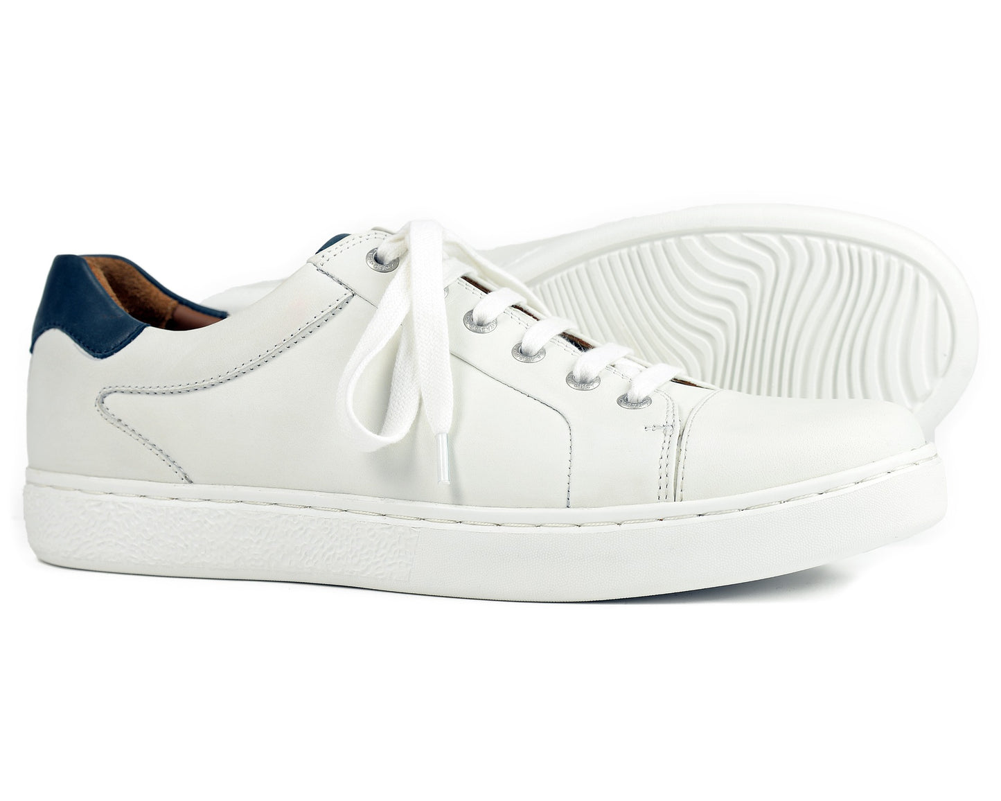 Ladies White Sneaker BELGRAVIA by Orca Bay