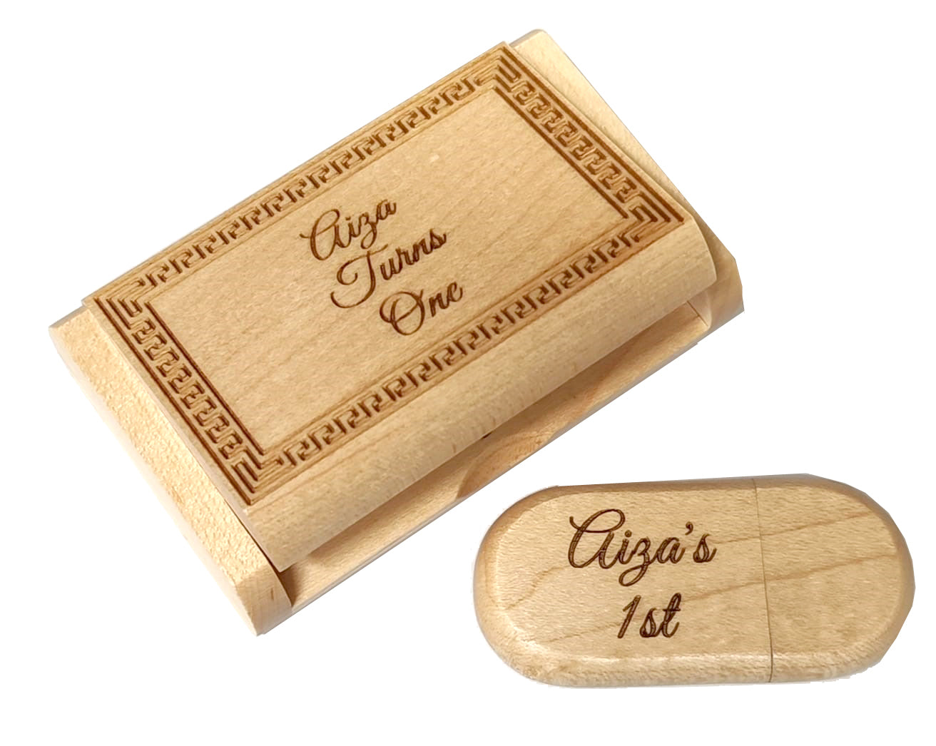 Personalised Maple wood USB 3.0 32GB flash drive in presentation box