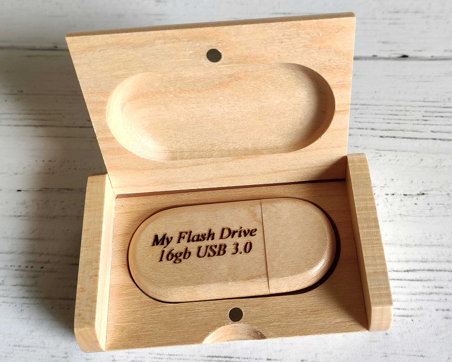 Personalised Maple wood USB 3.0 16GB flash drive in presentation box